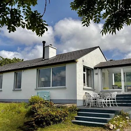Sandy Gardens House, Lettergesh